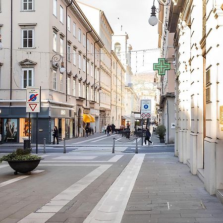 Ponte Rosso Apartment Trieste Luaran gambar